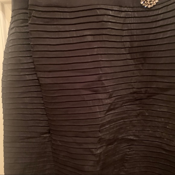 Black Cocktail Dress - Picture 4 of 7